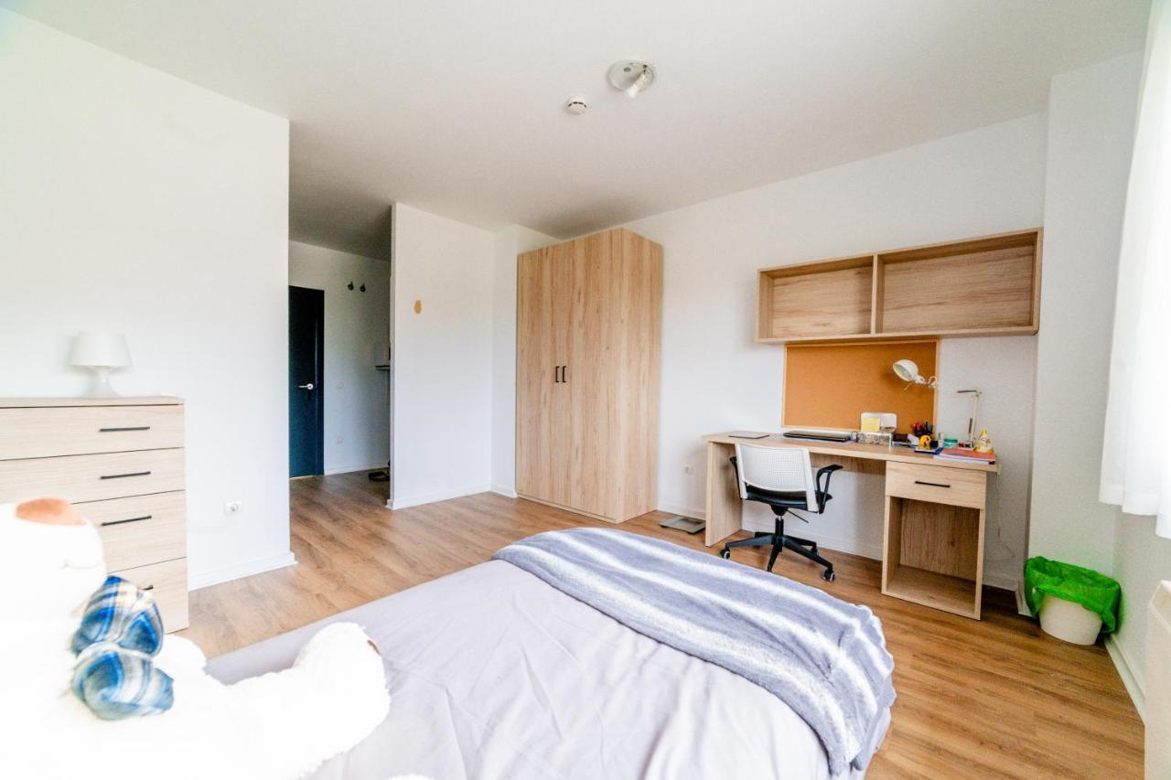 Micampus Logrono Student Residence Esterno foto